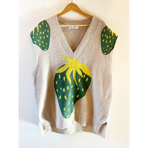 J.W. Anderson Strawberry Painted Intarsia Wool-Blend V-Neck Knit Sweater Vest - Picture 2 of 12